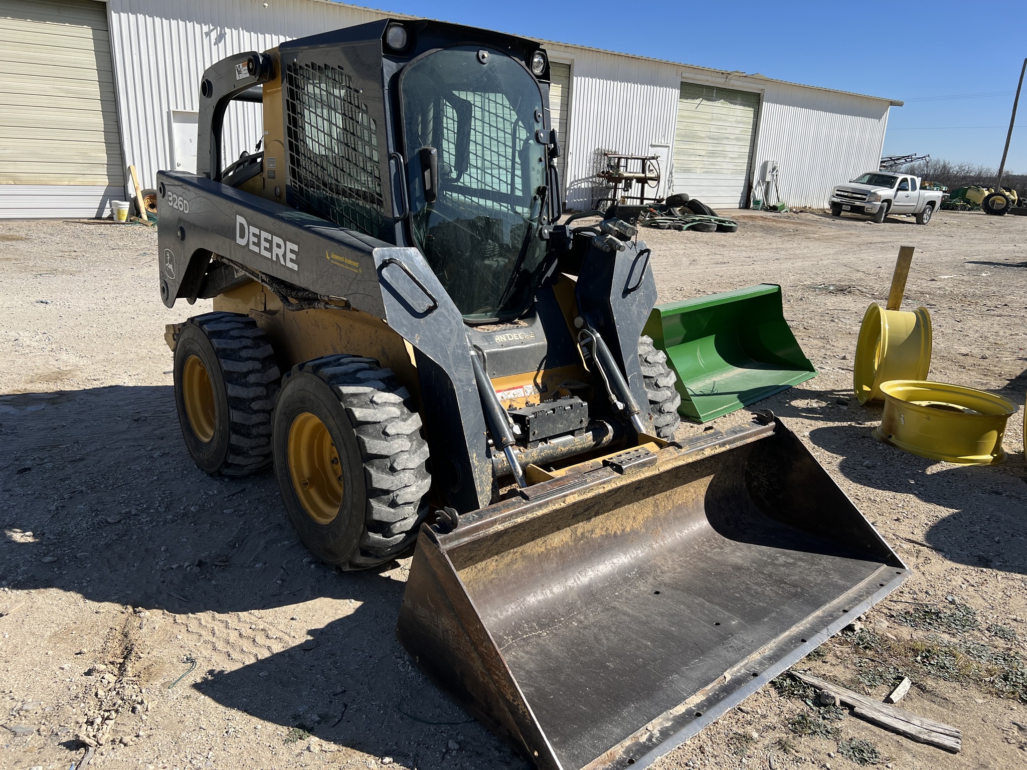 2011 John Deere 326D Image 3