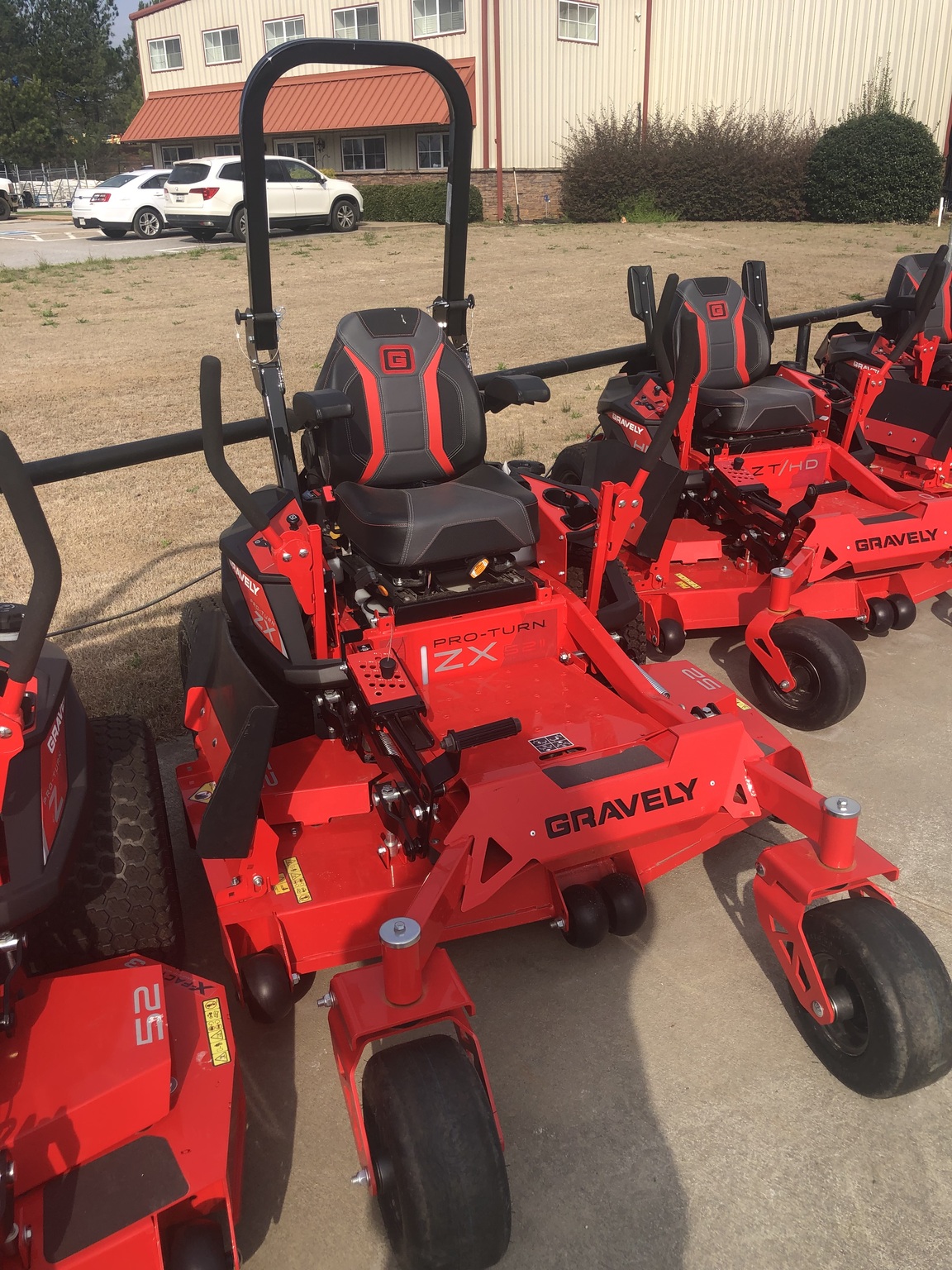 2022 Gravely PRO-TURN ZX52 Image 2