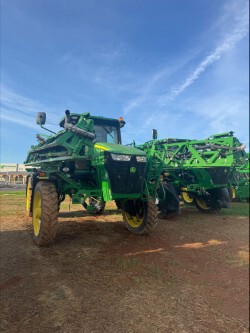 2019 John Deere R4044