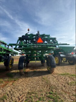 2019 John Deere R4044