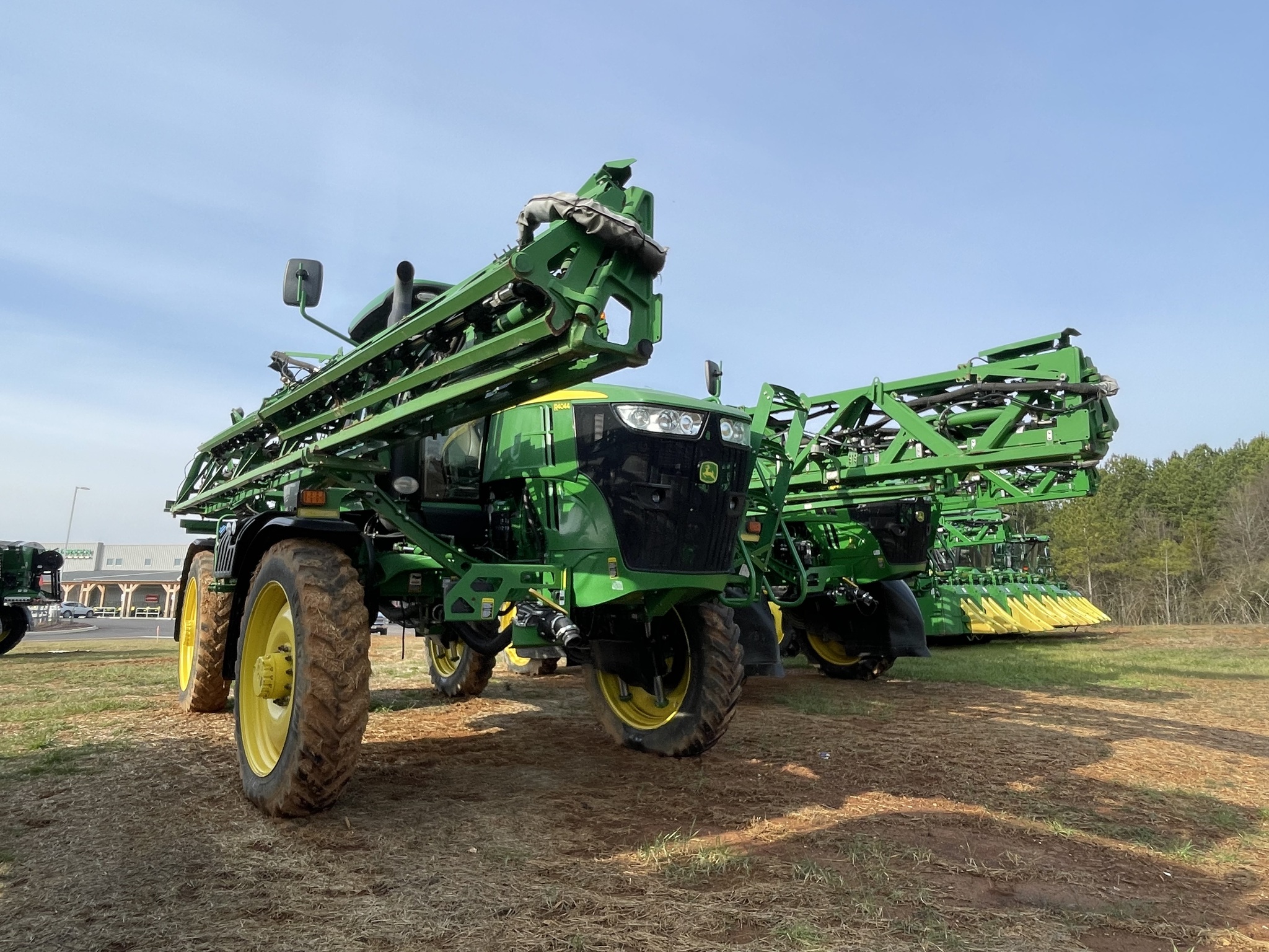2019 John Deere R4044