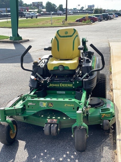 2022 John Deere Z920M Image 3