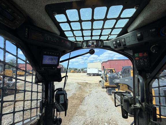 2019 John Deere 331G