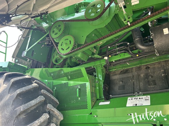Photo of 2023 John Deere S780