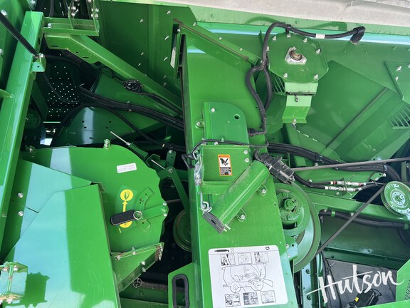 Photo of 2023 John Deere S780