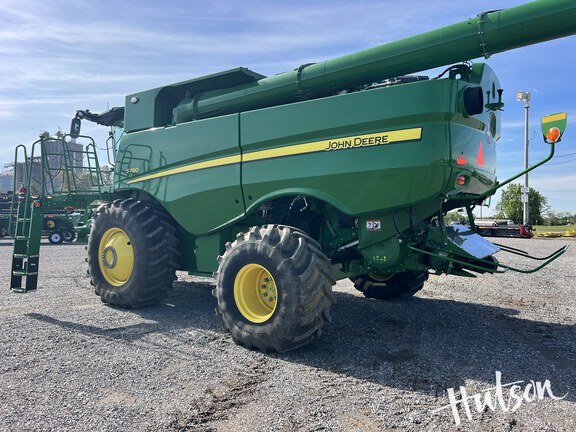 Photo of 2023 John Deere S780