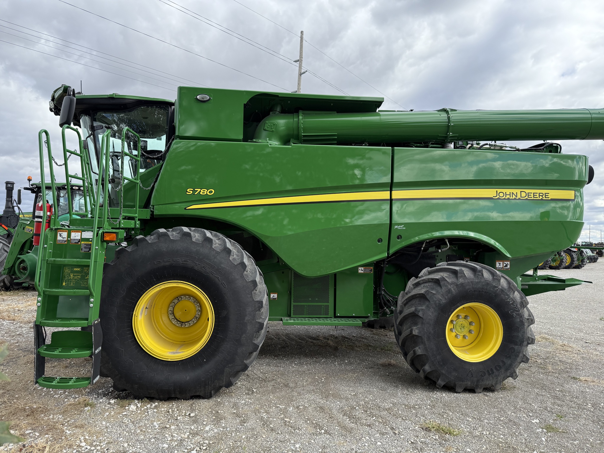  2023 John Deere S780 at Heritage Tractor in Carthage, IL