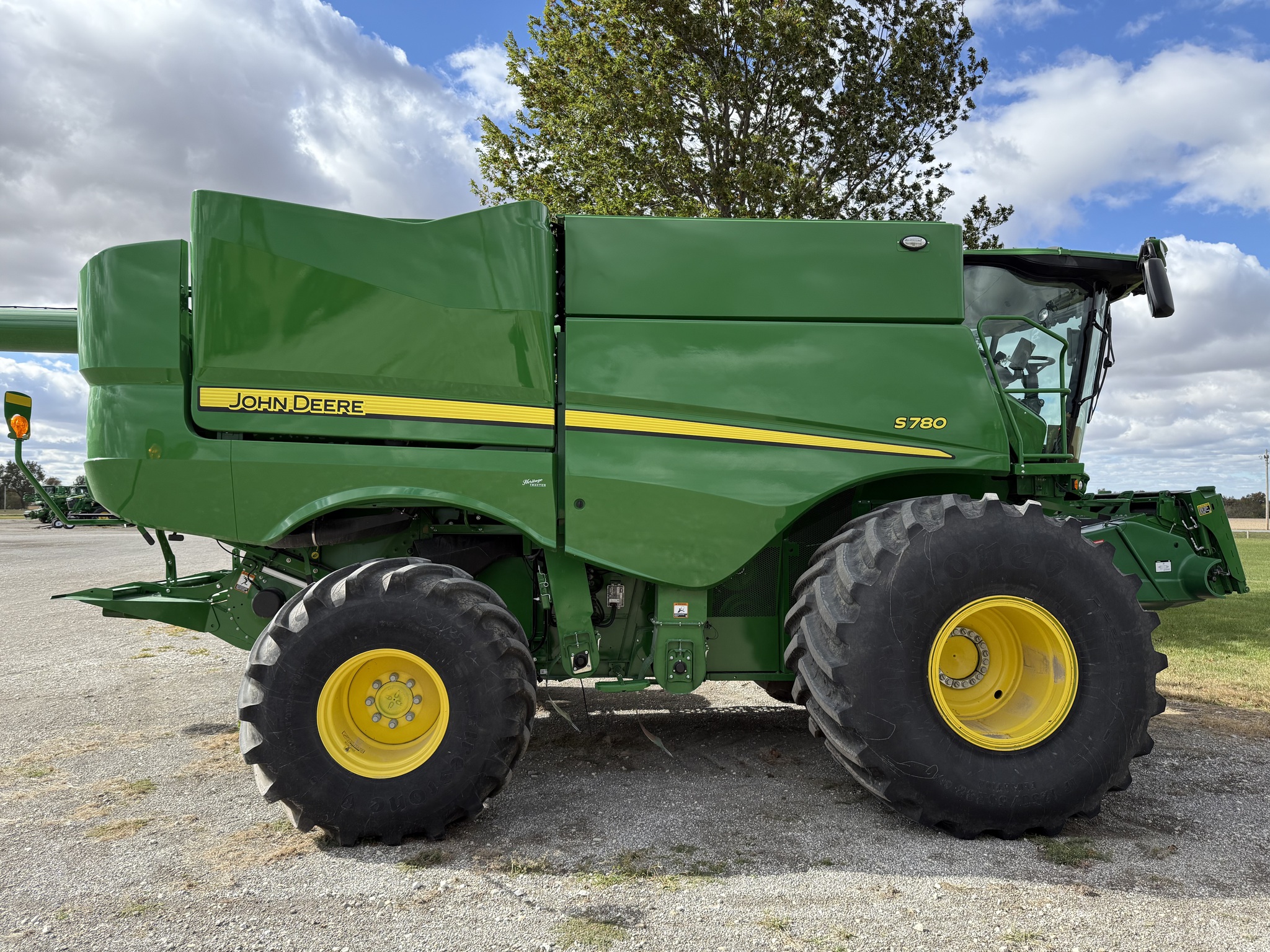  2023 John Deere S780 at Heritage Tractor in Carthage, IL