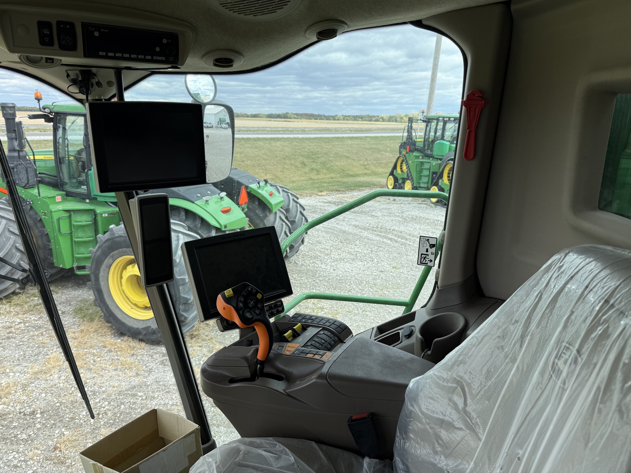  2023 John Deere S780 at Heritage Tractor in Carthage, IL