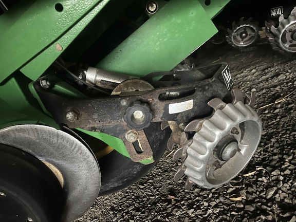 Photo of 2016 John Deere 1795