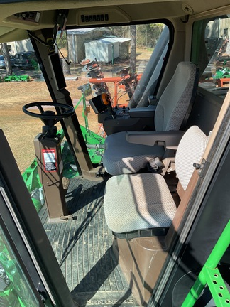 2017 John Deere CP690 Photo 17
