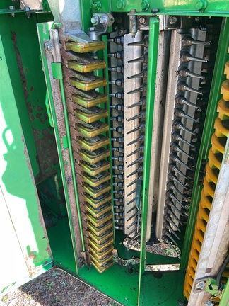 2017 John Deere CP690 Photo 28