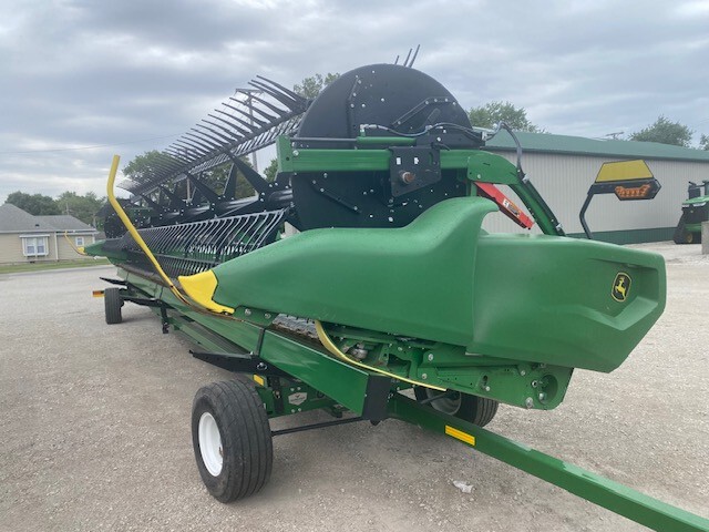  2023 John Deere RD40F at Heritage Tractor in Pontiac, IL