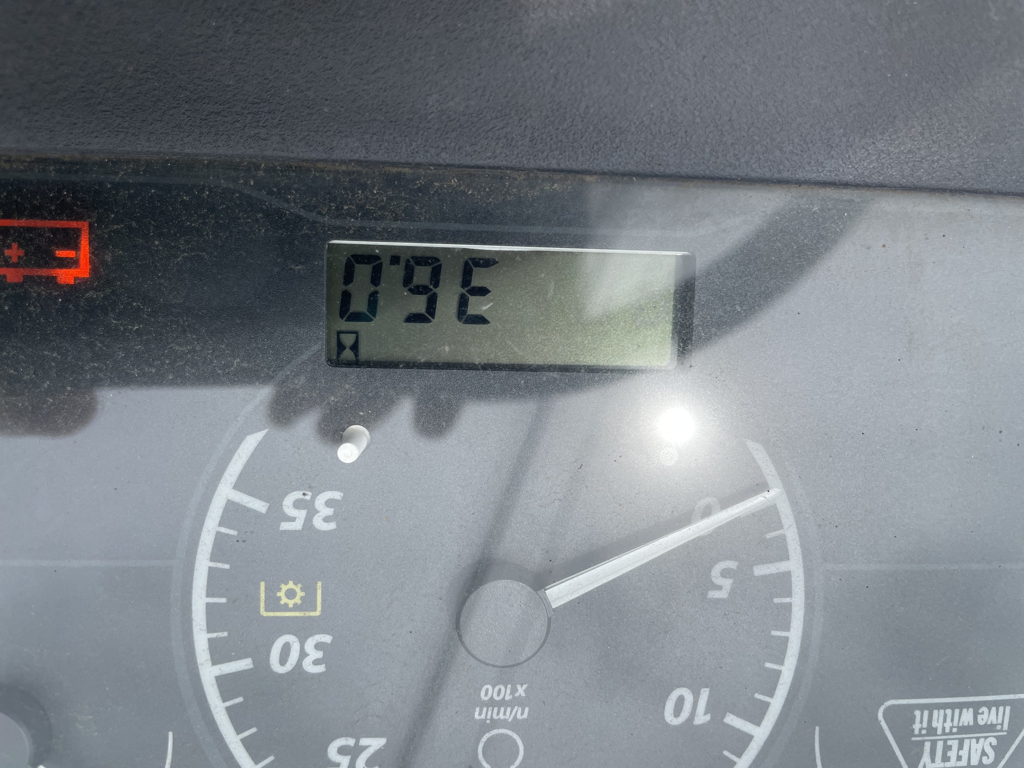 2017 John Deere 1025R Image 6