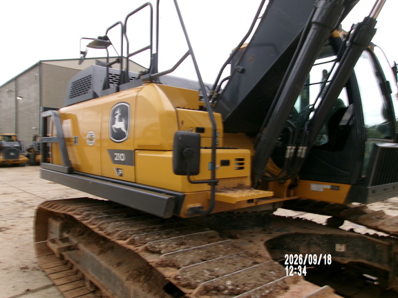 2024 John Deere 210 P