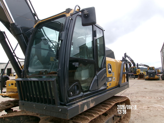 2024 John Deere 210 P