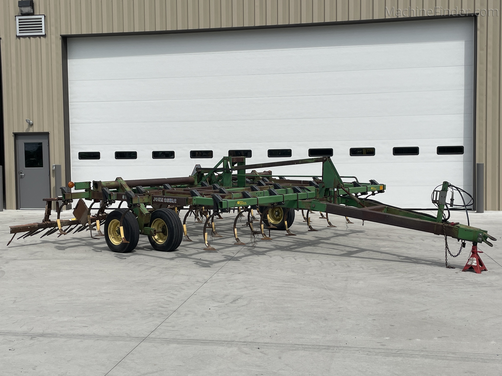 2010 John Deere 2210 - Field Cultivators - Sodus, MI