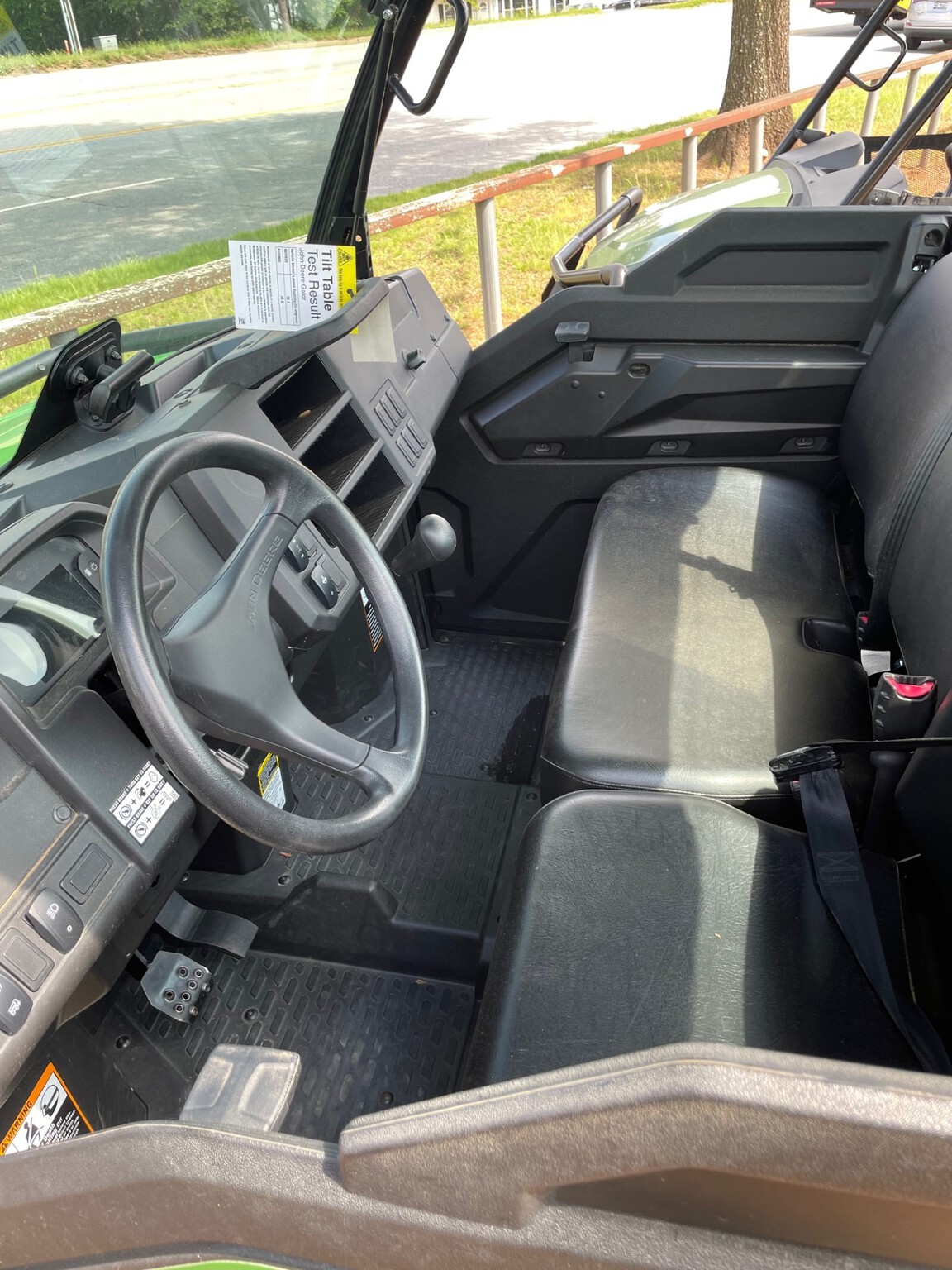 2023 John Deere XUV835M Image 3