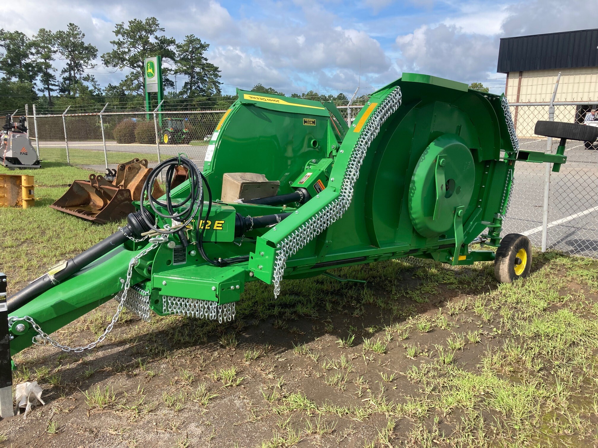2025 John Deere FC12E Image 3