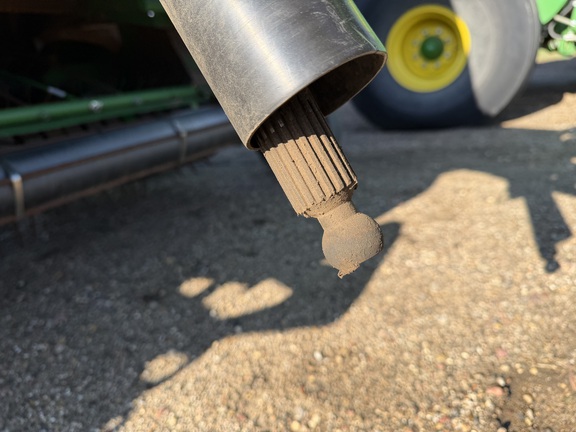 2022 John Deere 560R - Photo21