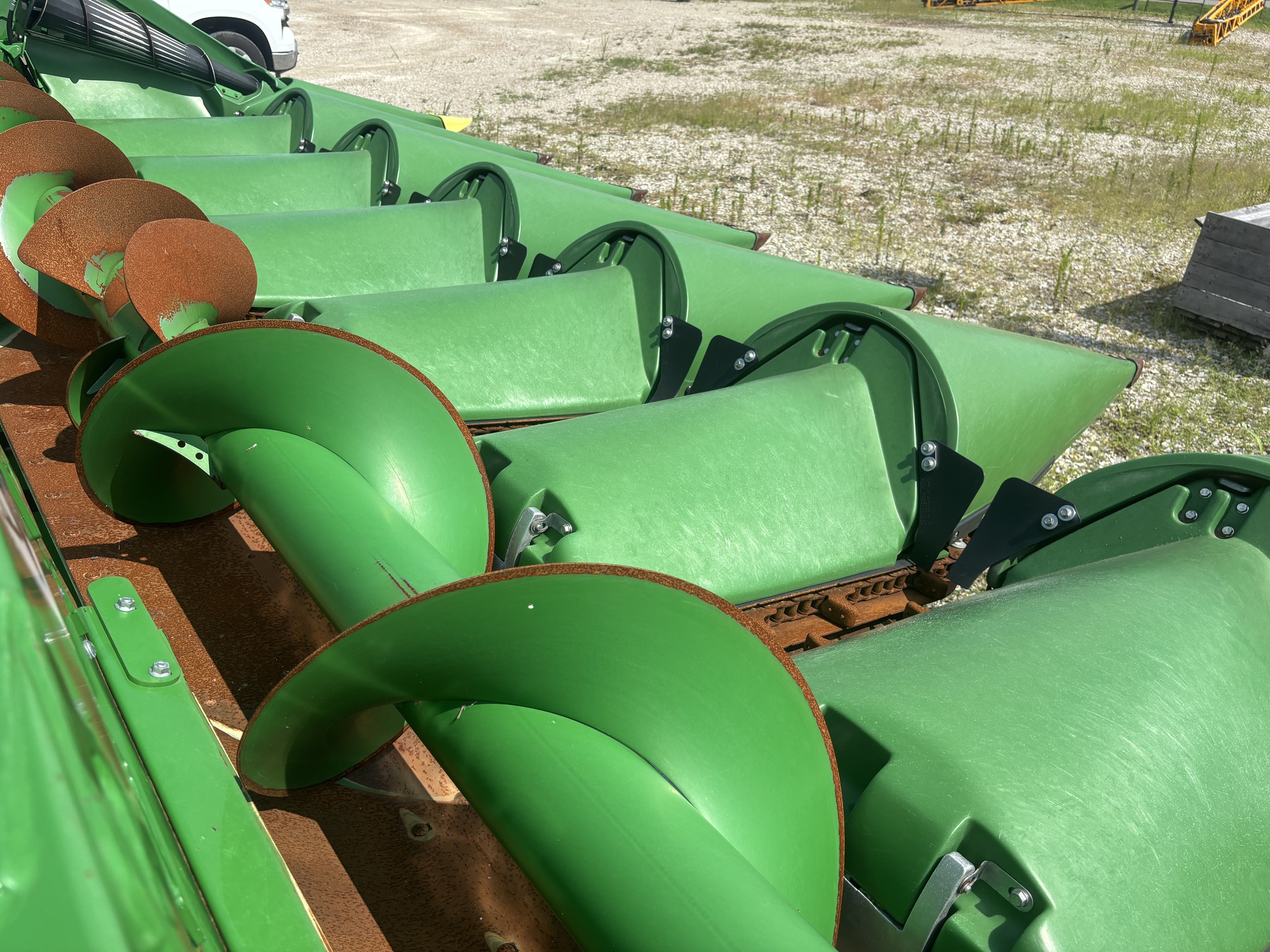 Used 2022 John Deere C8R Corn and Row Crop headers at Koenig Equipment in Greensburg, IN - PhotoXL4