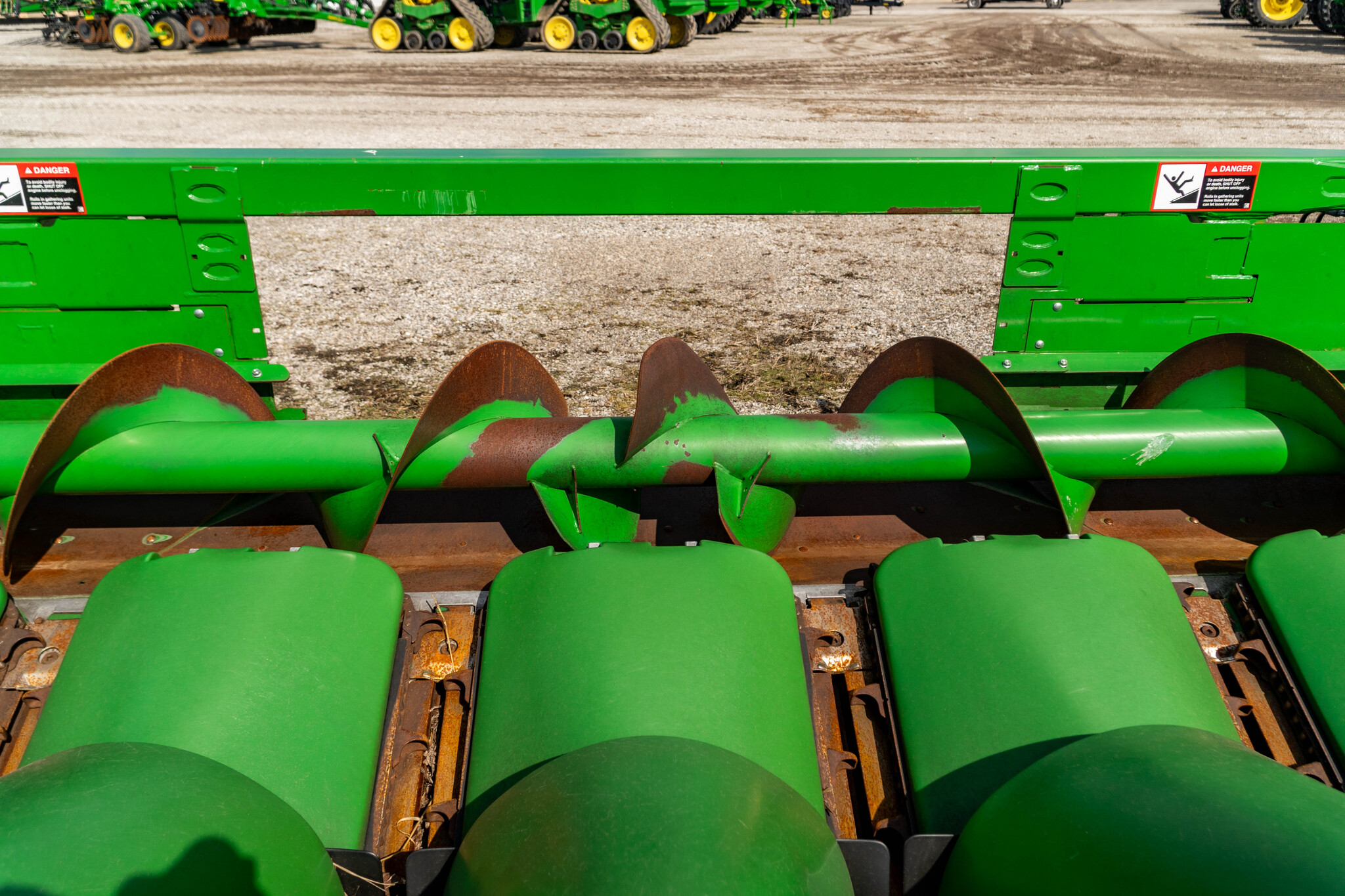 Used 2022 John Deere C8R Corn and Row Crop headers at Koenig Equipment in Greensburg, IN - PhotoXL14