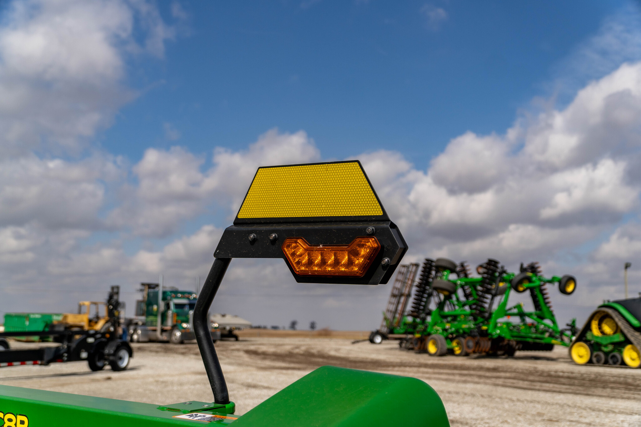 Used 2022 John Deere C8R Corn and Row Crop headers at Koenig Equipment in Greensburg, IN - PhotoXL26