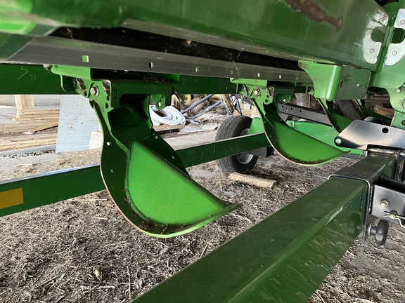 Used 2022 John Deere C8R Corn and Row Crop headers at Koenig Equipment in Greensburg, IN - Photo25