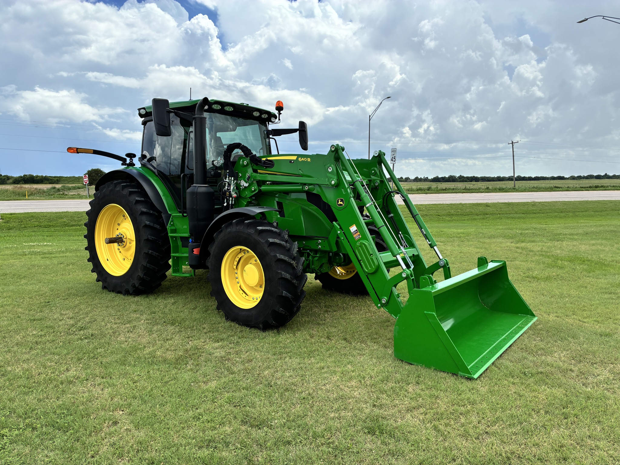 2024 John Deere 6R 145 Image 3
