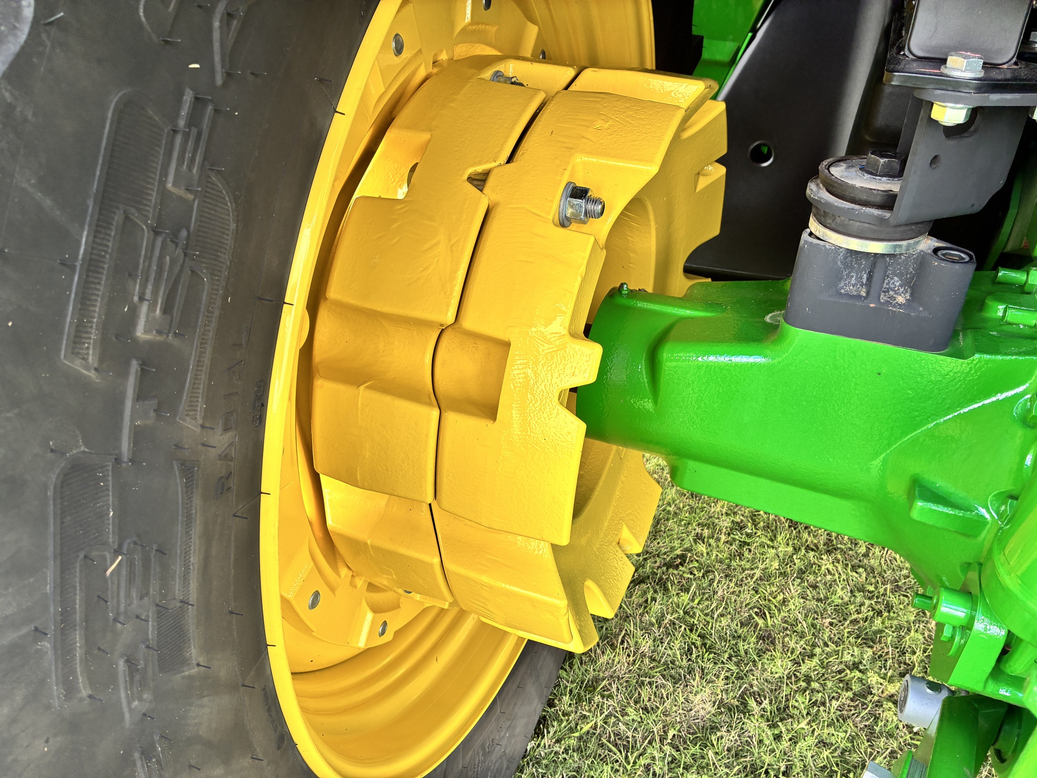 2024 John Deere 6R 145 Image 9