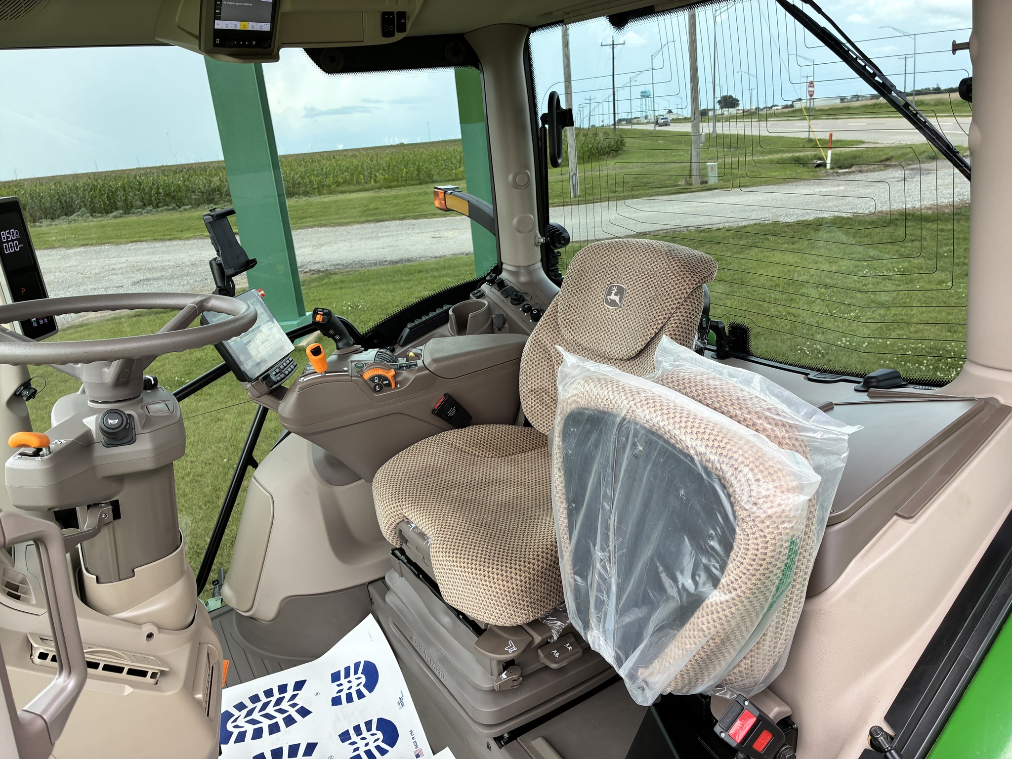 2024 John Deere 6R 145 Image 18