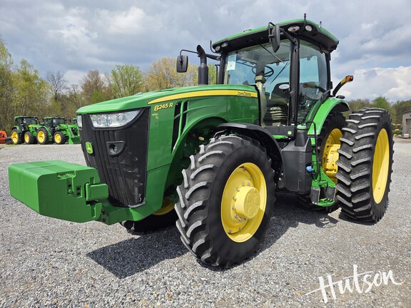 Photo of 2020 John Deere 8245R