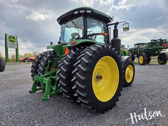 Photo of 2020 John Deere 8245R