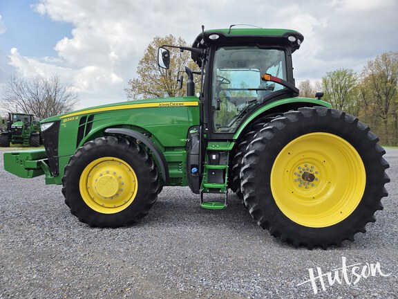 Photo of 2020 John Deere 8245R