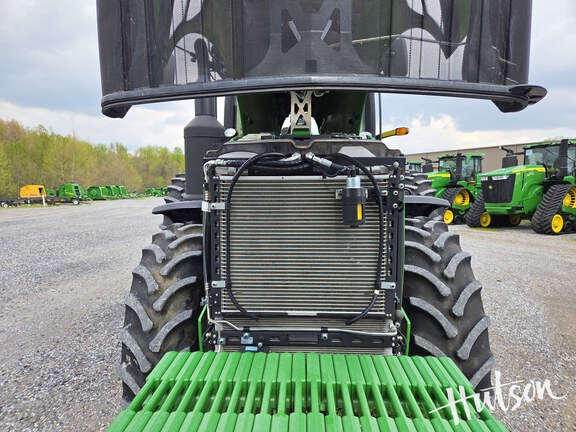 Photo of 2020 John Deere 8245R