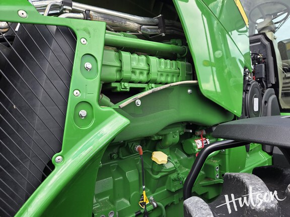 Photo of 2020 John Deere 8245R