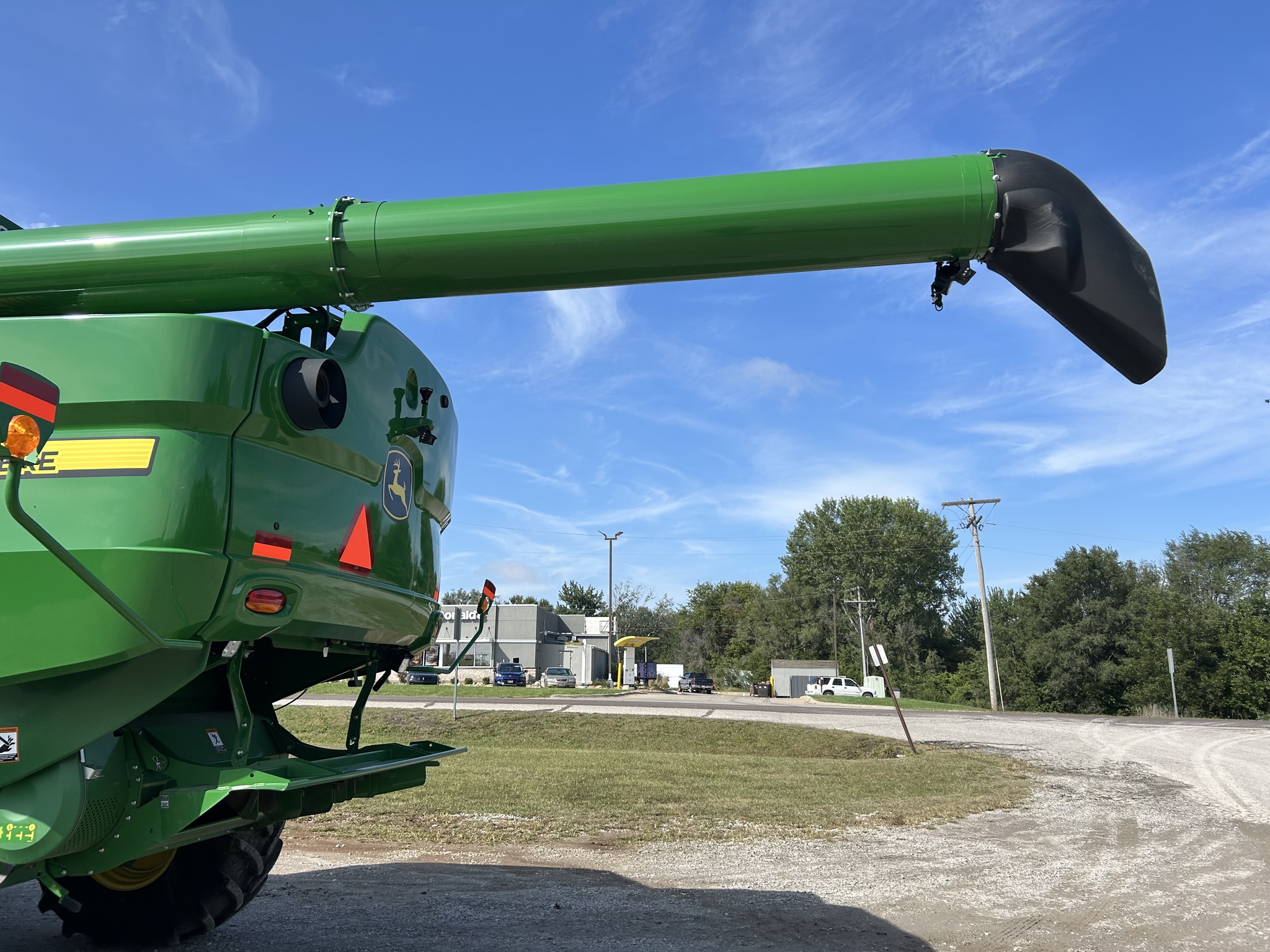 2023 John Deere S770 at Heritage Tractor in Seneca, KS