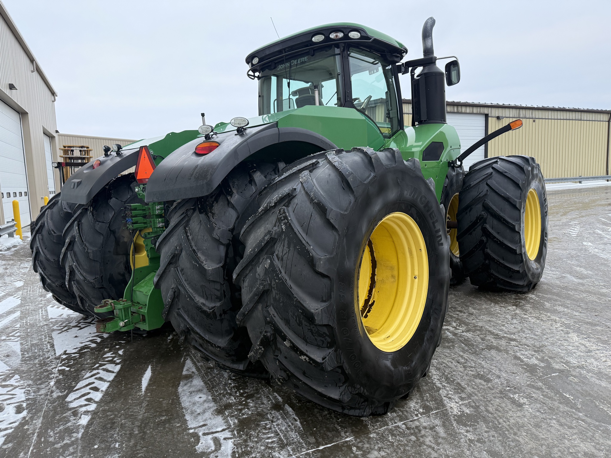 2015 John Deere 9570R Image 3