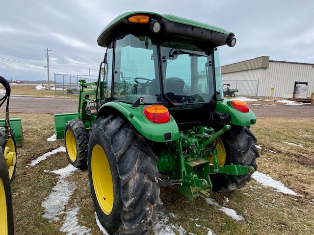 2018 John Deere 5065E Image 2