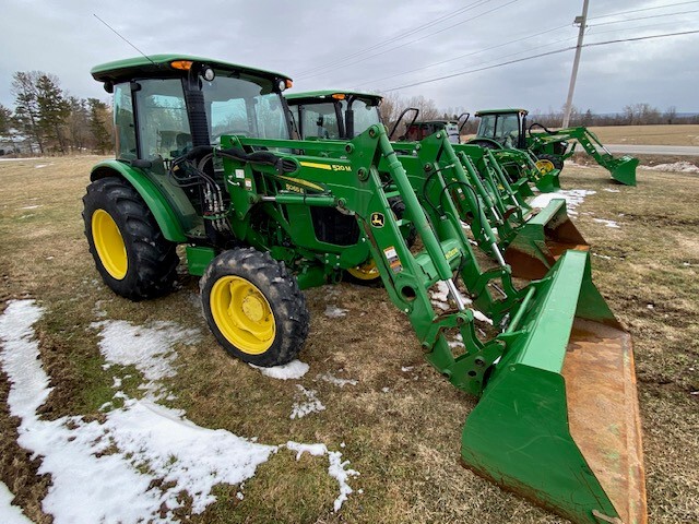 2018 John Deere 5065E Image 4