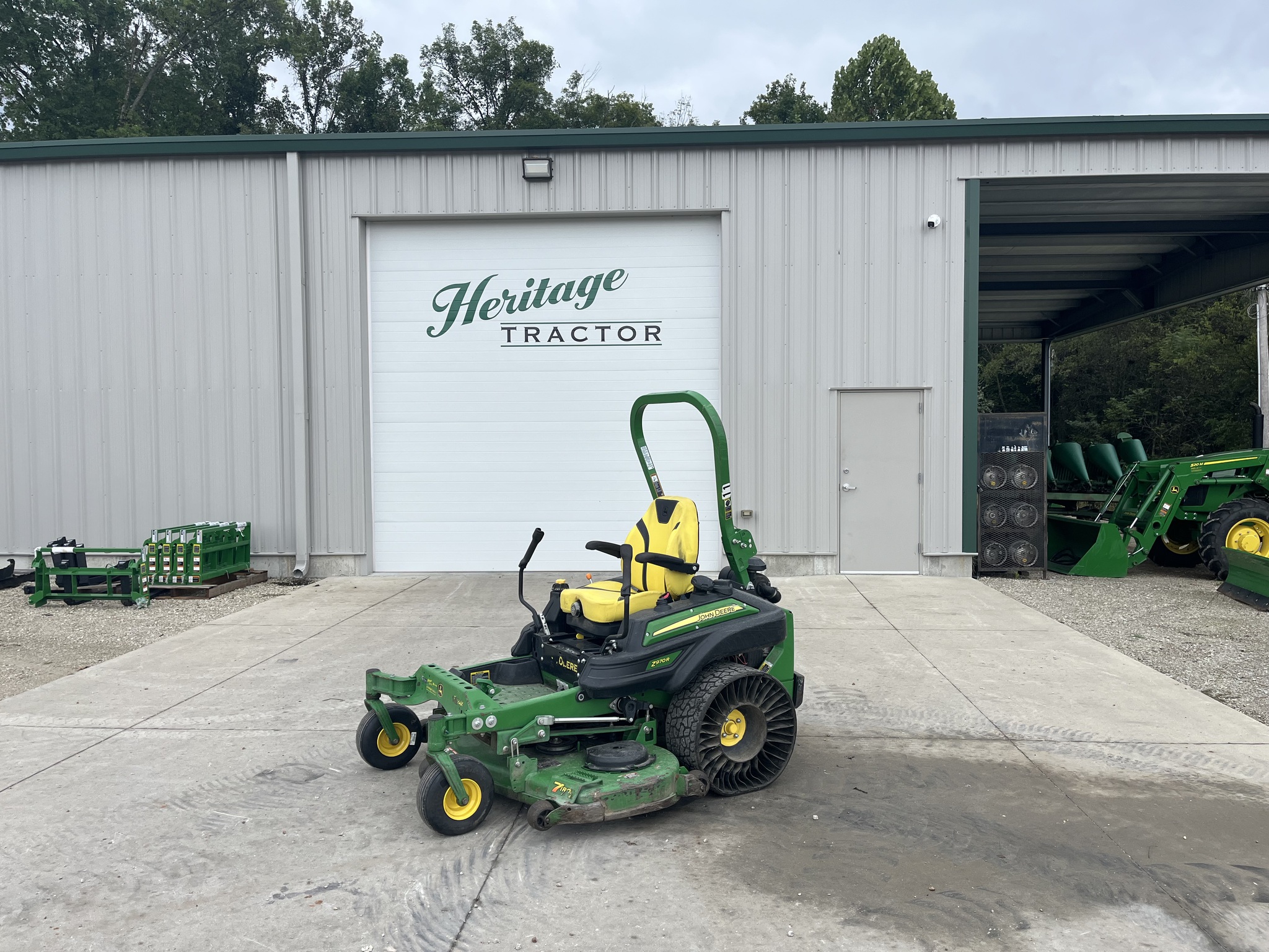  2022 John Deere Z970R at Heritage Tractor in Jefferson City, MO