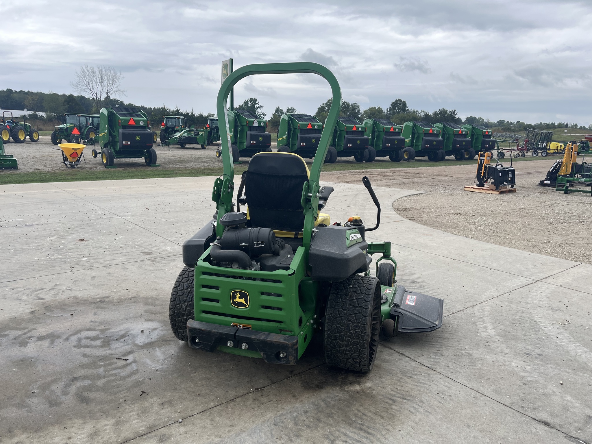  2022 John Deere Z970R at Heritage Tractor in Jefferson City, MO