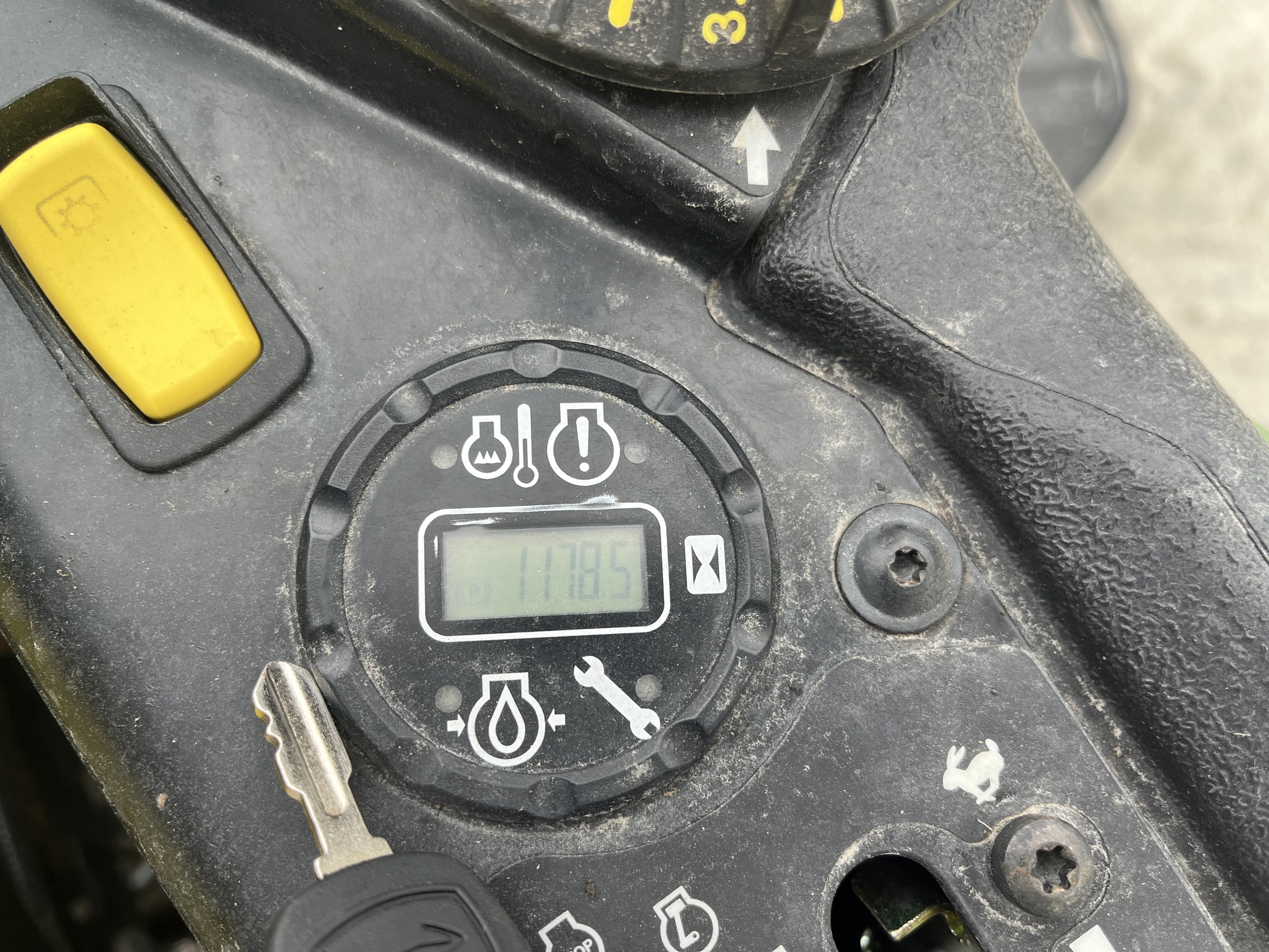  2022 John Deere Z970R at Heritage Tractor in Jefferson City, MO