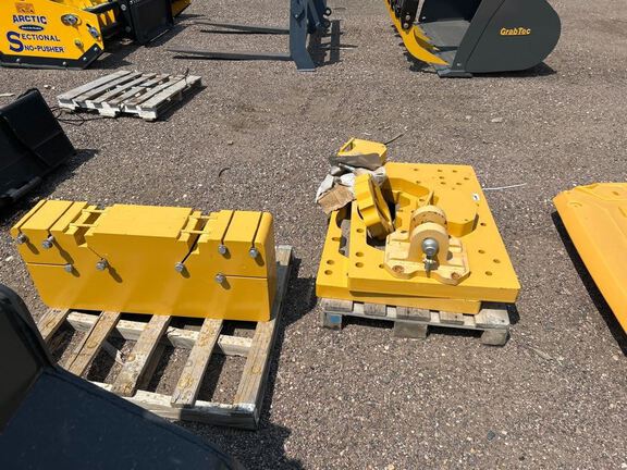2024 John Deere CRLHITCH W/C