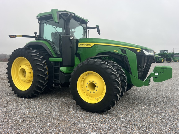 Photo of 2024 John Deere 8R 370