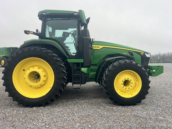 Photo of 2024 John Deere 8R 370