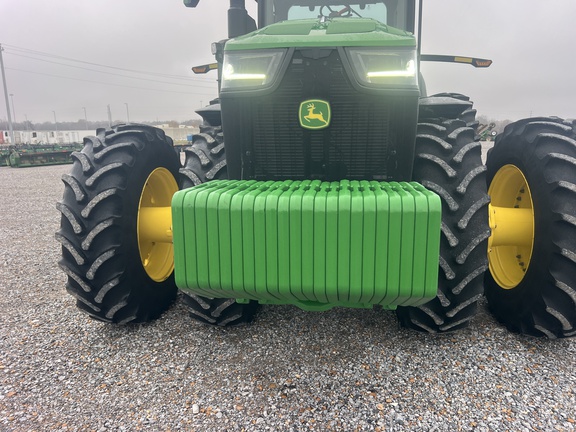 Photo of 2024 John Deere 8R 370