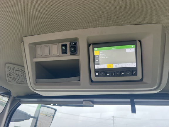 Photo of 2024 John Deere 8R 370