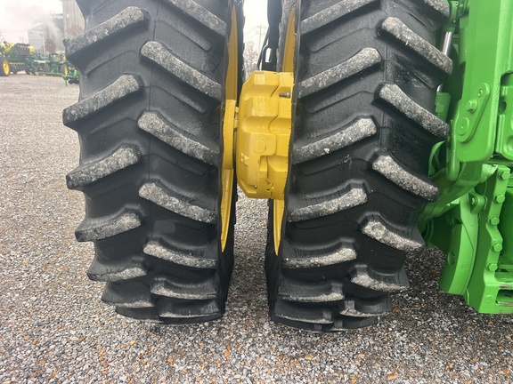 Photo of 2024 John Deere 8R 370