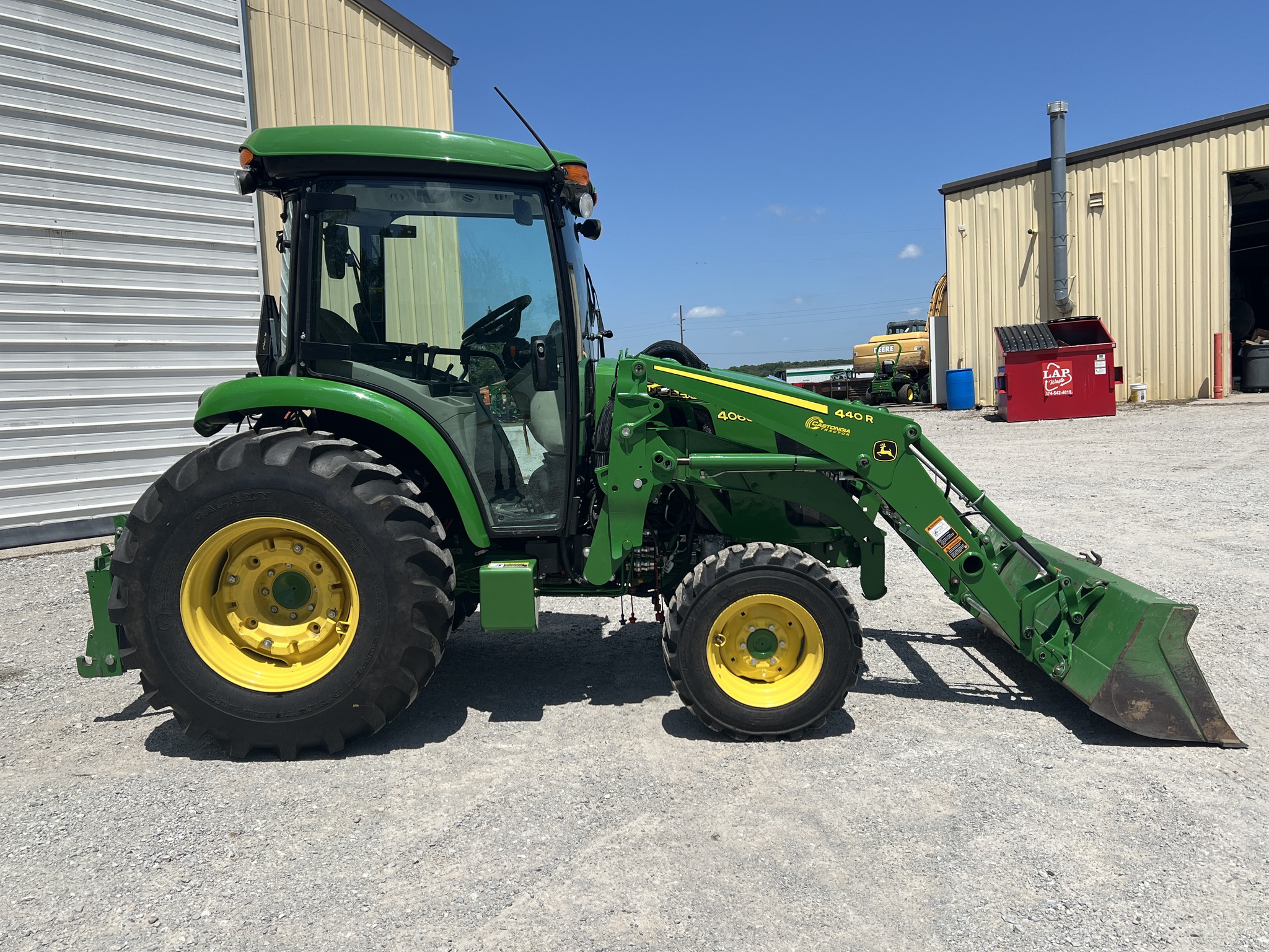 2023 John Deere 4066R Image 2